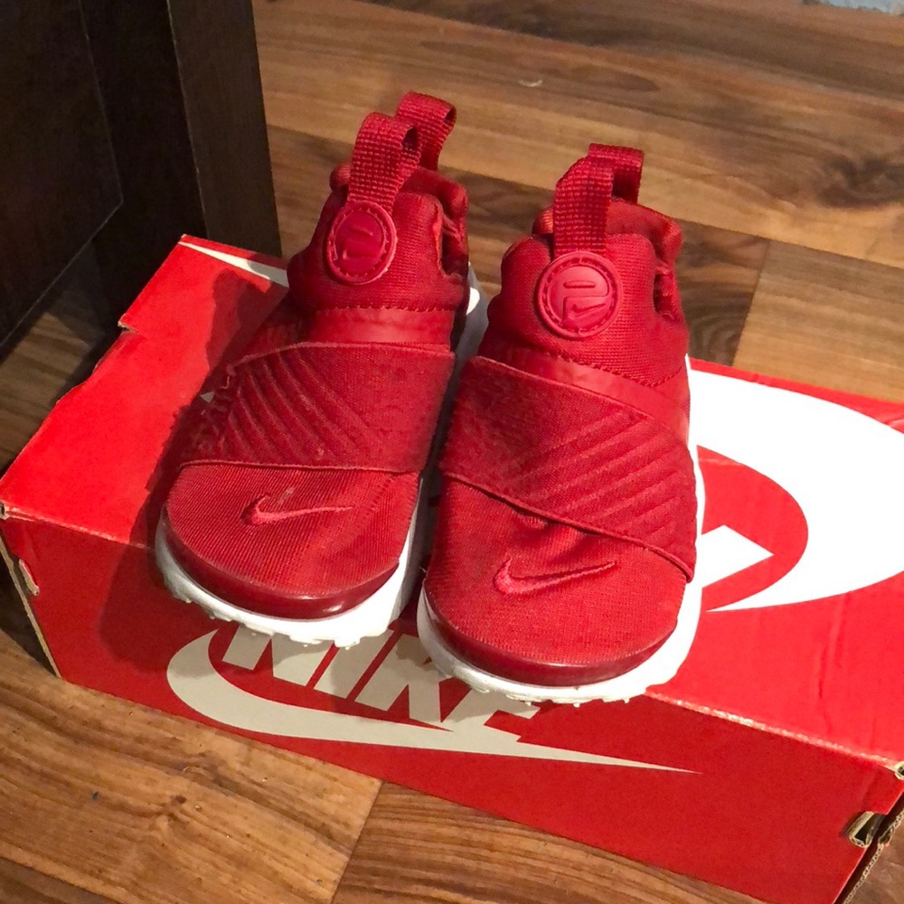 Red Nike prestos